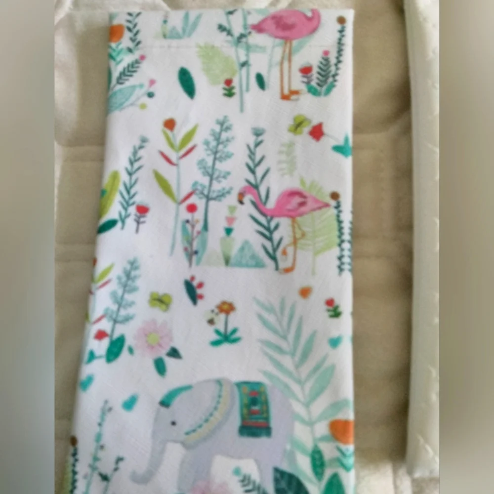 2 Sunglass cases. Snaps open and closed. Protect your glasses. White quilted